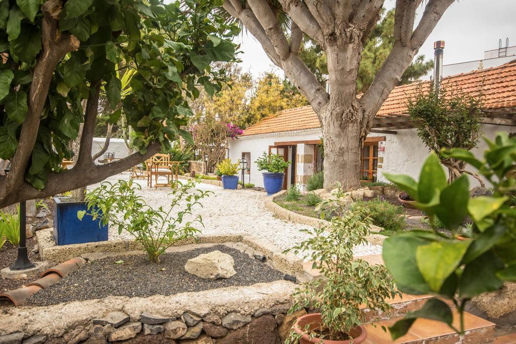 Ecoverode Hotel Emblematico Vegetariano Vegano Arona  Exterior photo